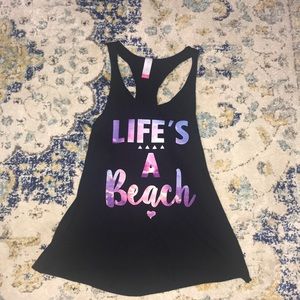 A super cute muscle T